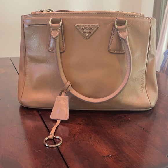 Small Saffiano leather bag Beige +black wallet - Picture 8 of 15